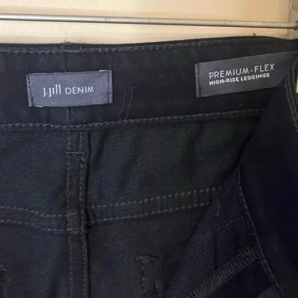 SET of 2 J.Jill Skinny Jeggings: Black & Dark Denim, Size 8 - Picture 3 of 9